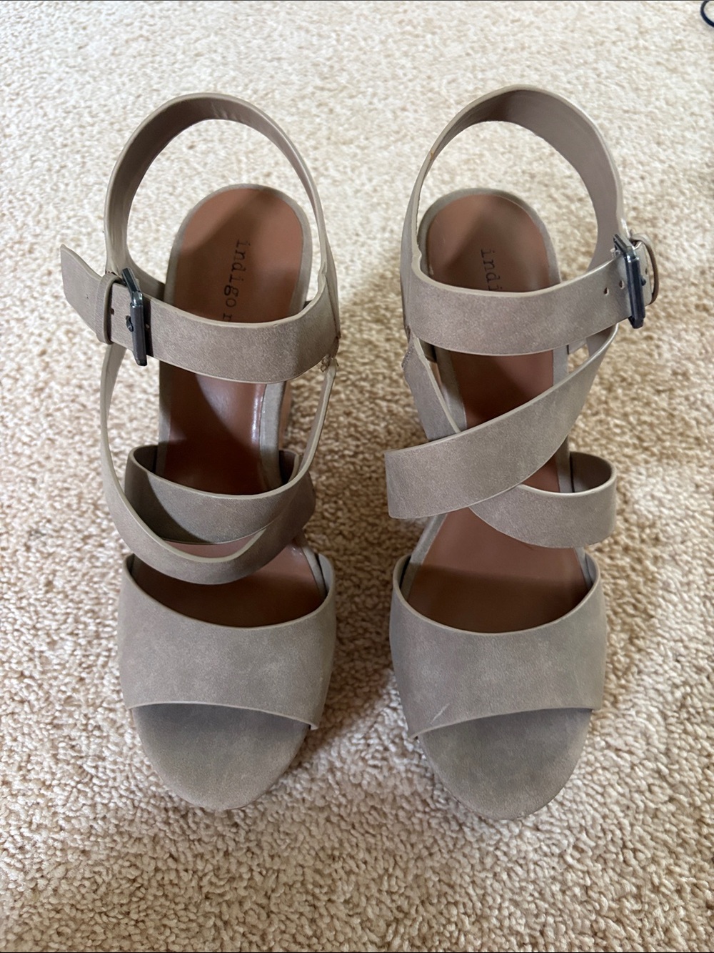 Indigo Taupe Crisscross Block Heel Sandals
